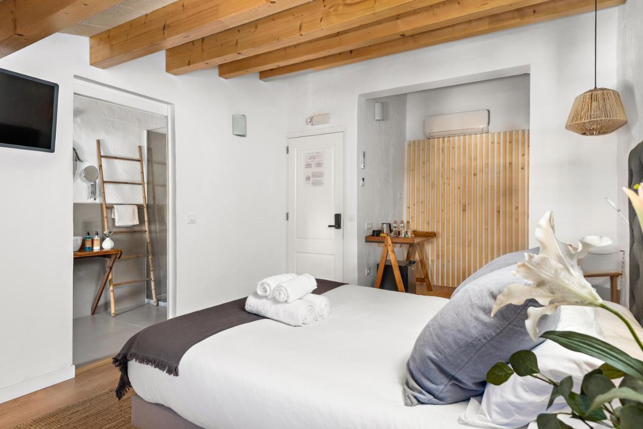 Hotel Boutique Ses 5 Claus ثيوداديلا المظهر الخارجي الصورة