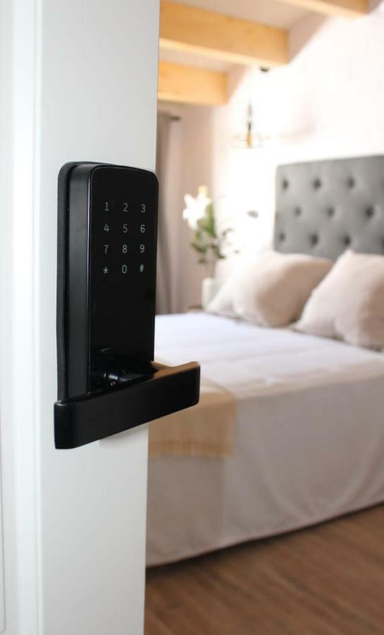 Hotel Boutique Ses 5 Claus ثيوداديلا المظهر الخارجي الصورة
